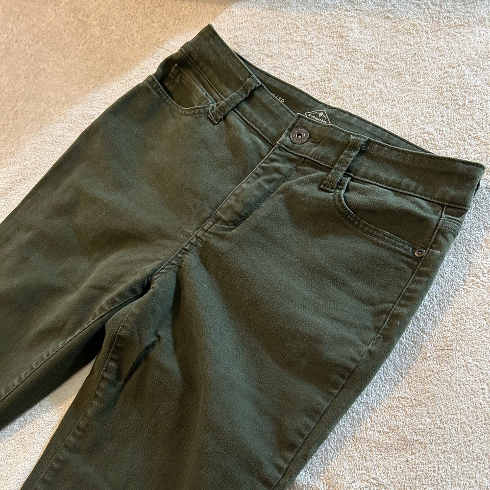 St. Johns Bay hunter green skinny jean